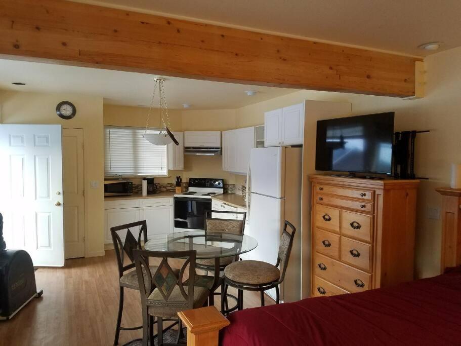 Kelli Creek Cottage - Reduced Price On Tours 朱诺 客房 照片